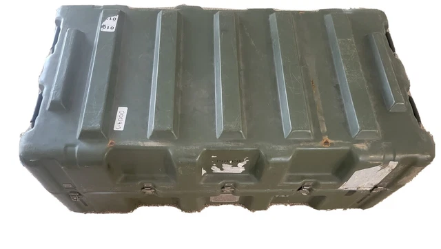thumbnail image 2 of US Army Surplus Pelican Hardigg Mobile Armory – 12-Rifle Military-Grade Hard Case 2 of 6