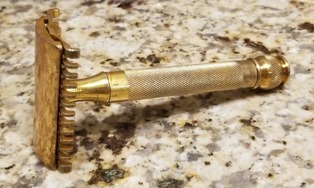 Very Good Vintage Gillette Goodwill DE Safety Razor