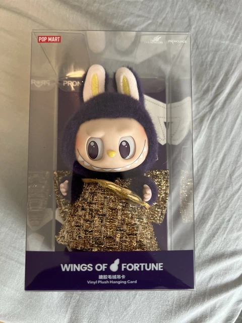 Vitrine Acrylique Transparente Pour Figurine LABUBU Pronounce Wings Of Fortune - Protection Poussière Et Chocs - Avec Cordon Silicone