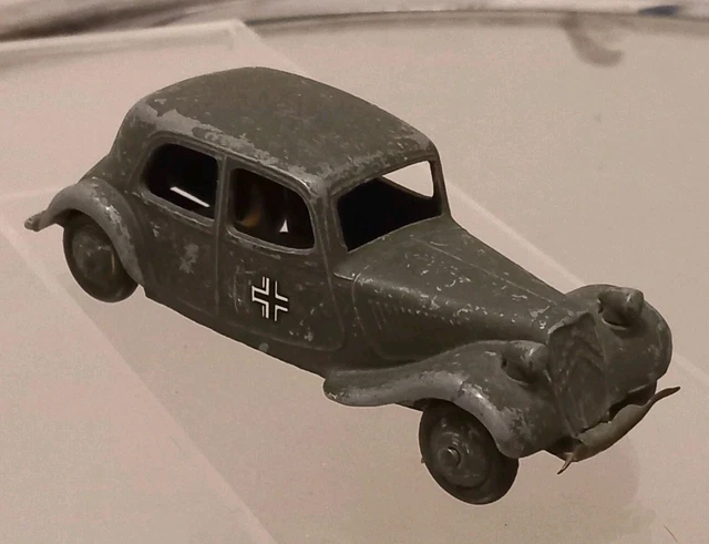 Jouet Ancien JEP – Auto Citroën Traction En Tôle – Échelle 1/10 – Années 1950
