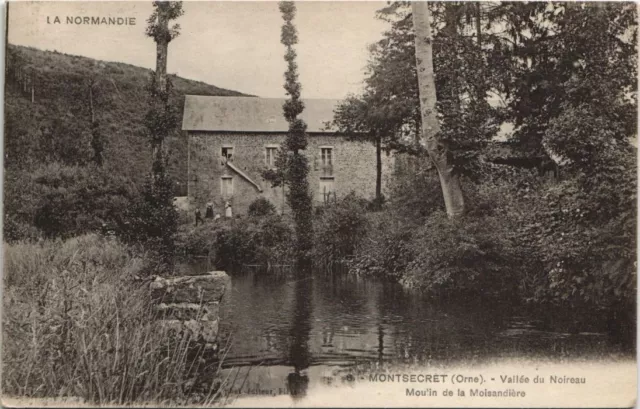 CPA Environs de BAGNOLES-de-l'ORNE-Les Rochers d'Orgéres à Magny (43560) 2