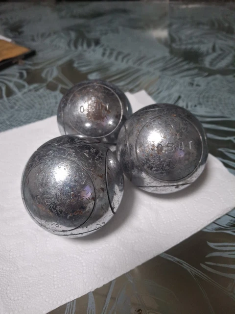 Doublette Boules De Pétanque Obut – 720N 22 (723g, 7.1cm) Et 750G 62 (754g, 7.3cm)
