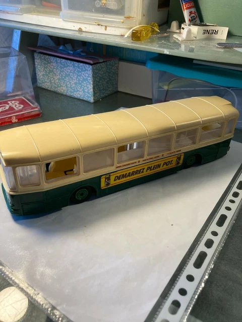 Modèle Réduit Autobus Saviem SC10 U Norev - Ligne Palais Royal-Concorde-Puteaux - Occasion