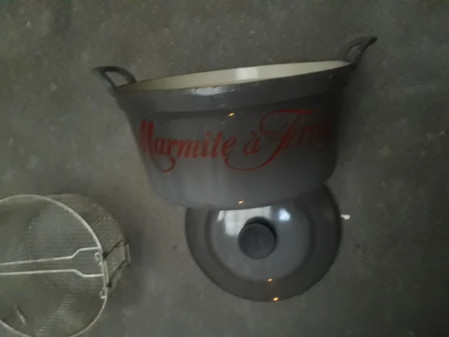 Le Creuset friteuse cocotte ENZO MARI La Mama fonte rouge
