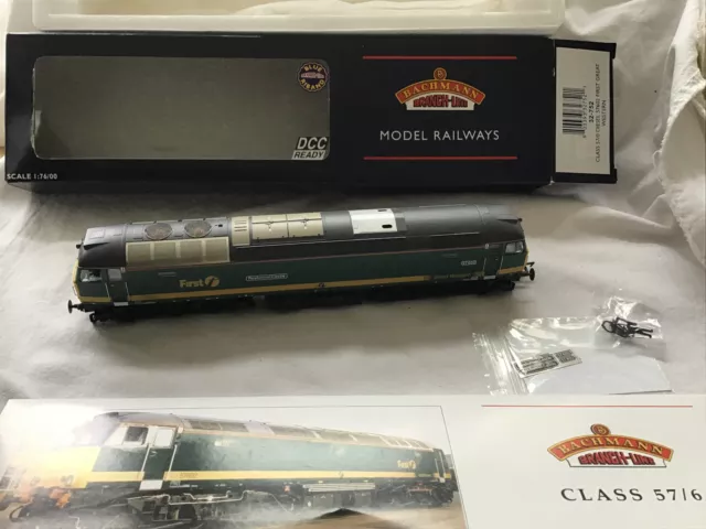 Bachmann 32-752 Class 57 First Great Western 57602 Locomotive (Dcc & Sound)