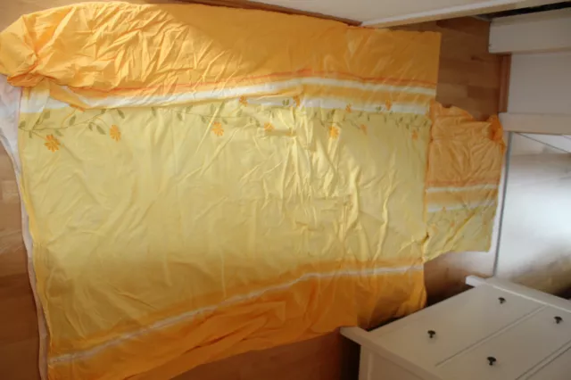 Bettbezug (120x170cm) mit Kopfkissen (80x70cm) gelb mit Blumen