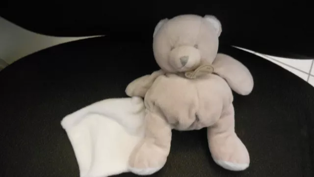 DOUDOU ET COMPAGNIE ours beige gris + mouchoir blanc 17cm