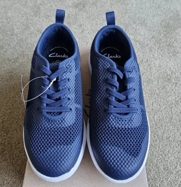 Clarks deals pe shoes