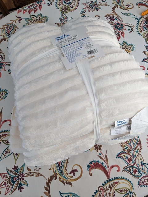 Simply Essential 3-Piece Corduroy Throw (Blanket + 2 pillows) - WHITE, Brand New