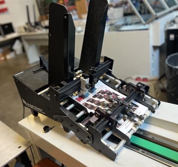 Straight Shooter D-12 Demand Feeder