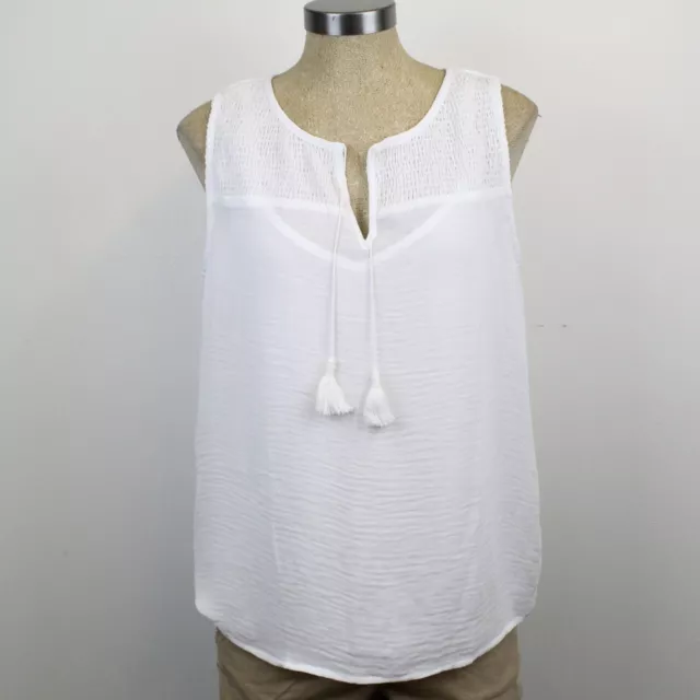 Liz Claiborne 2 Piece Tank Top Set Womens Size Medium NEW White Smocked