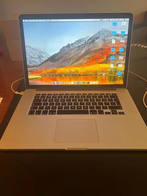 Apple MacBook Pro Retina 15" Mid 2015 - 256gb