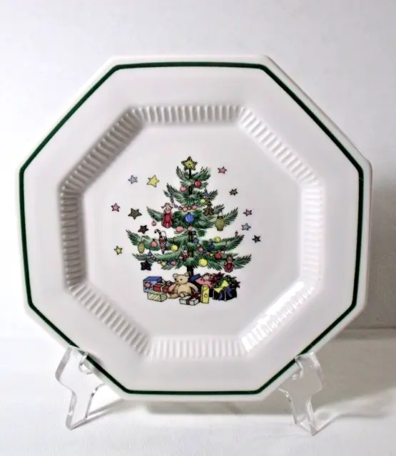 4 Nikko CHRISTMASTIME 8-1/4" Octagon Salad Plates EXCELLENT Classic Collection