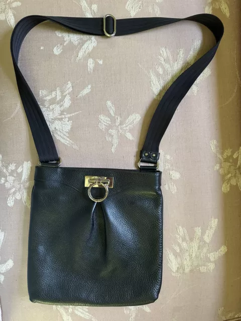 NWOT Salvatore Ferragamo Black Leather Crossbody Purse Handbag Adjustable Strap