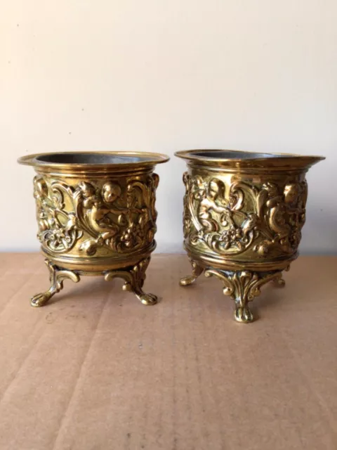paire ancienne de pots de fleurs en laiton doré -fin 19ème siècle