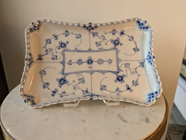 Royal Copenhagen Blue Fluted Full Lace # 1195 Tray, 1st Quality, Excellent Royal Copenhagen Blue Fluted Full Lace # 1195 Tray, 1st Quality, Excellent