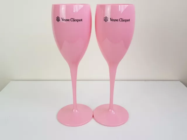 2x Veuve Clicquot Acrylic Plastic Champagne Pink Glasses Flutes 195ml 20,6cm