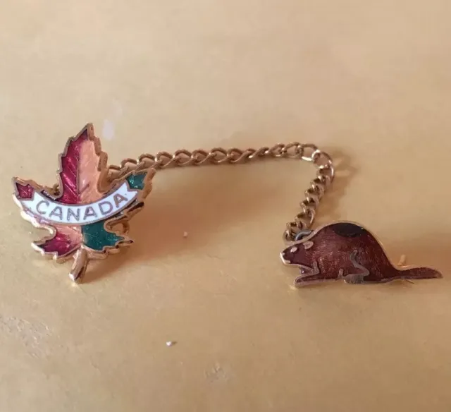 HTF Rare Vintage Colorful Canada Maple Leaf with Chain & Beaver Enamel Pins