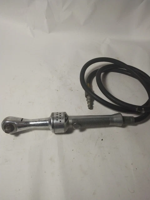 Snap-On Tools FAR70A Pneumatic Air Ratchet with Hose. 3/8" Drive 3