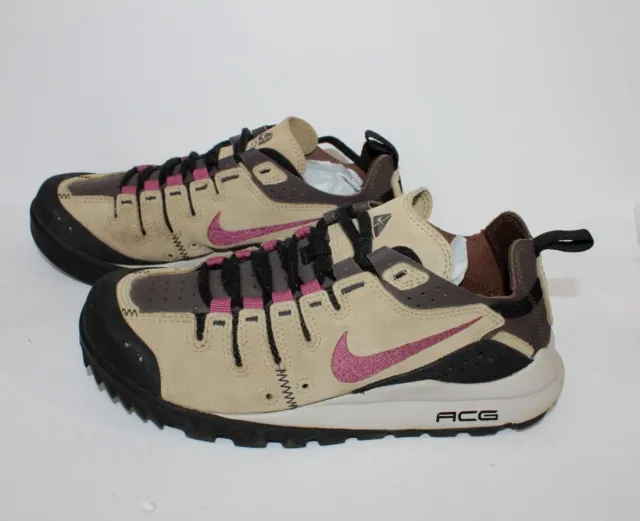 Nike Air ACG Hiking Womens Shoes Size 7 Brown Tan Leather Lace Up Sneakers