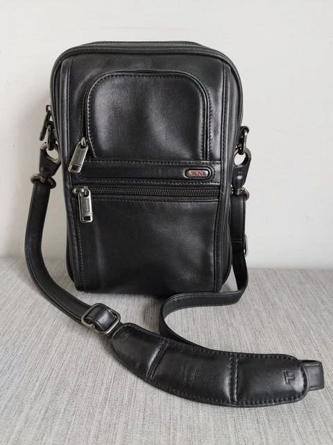 Tumi Black Leather Organiser Travel Tote Crossbody Bag with Multiple Pockets