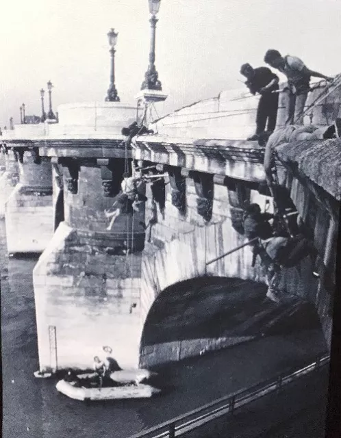 Christo “Pont Neuf Wrapped” 35mm Environmental Modern Art Slide