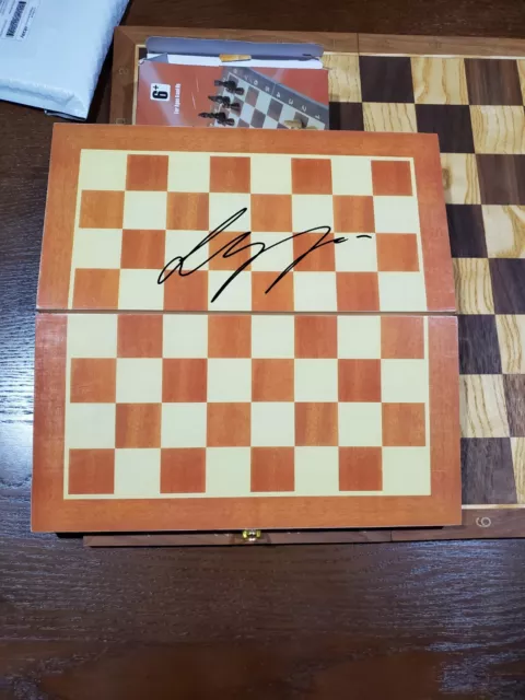 ALIREZA FIROUZJA GRANDMASTER SIGNED AUTOGRAPH CHESS BOARD w/PROOF & BECKETT  COA