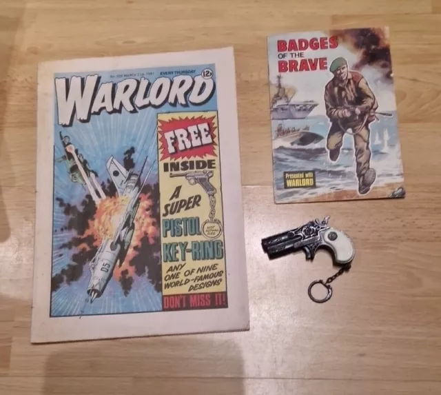 Warlord Comic Free Gift Pistol Key Ring  Badges Of The Brave