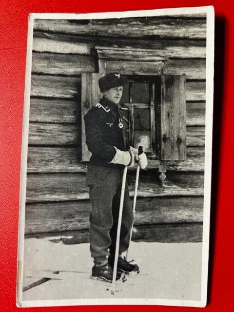Foto AK WW2 Soldat Uniform Mütze Ski Jäger mit Auszeichnung EK ca. 1940