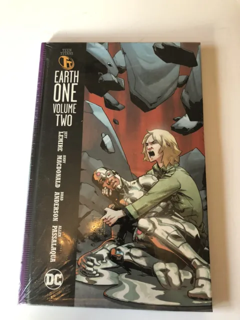 New Dc Comics - Teen Titans - Earth One - Volume Two Graphic Novel Book
