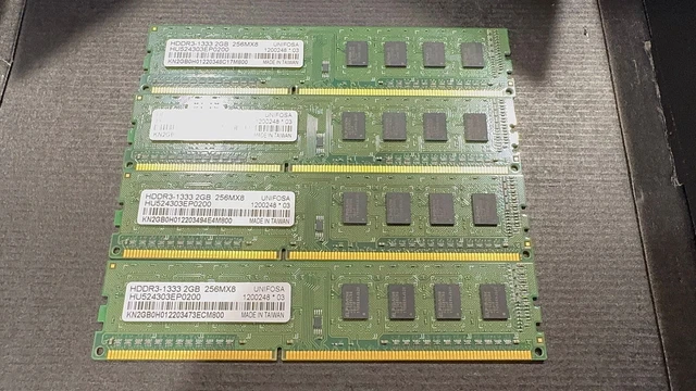 Barrette Mémoire RAM DDR3 2 Go 256Mx8 - HU5244303EP0200 - Occasion