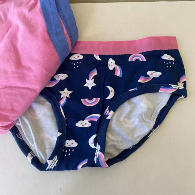 KIDS & CO Girls Boy Leg Briefs Undies Rainbow Stars 3 Pack  Size 8-10 BNWT