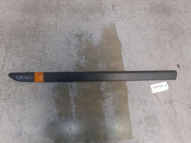 527132082820 STOOTLIJST LINKS VOOR Renault Laguna II (BG) 2005