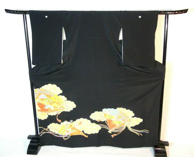 japanese kimono silk tomesode fan gold thread kinshi 5 crest emblem mon