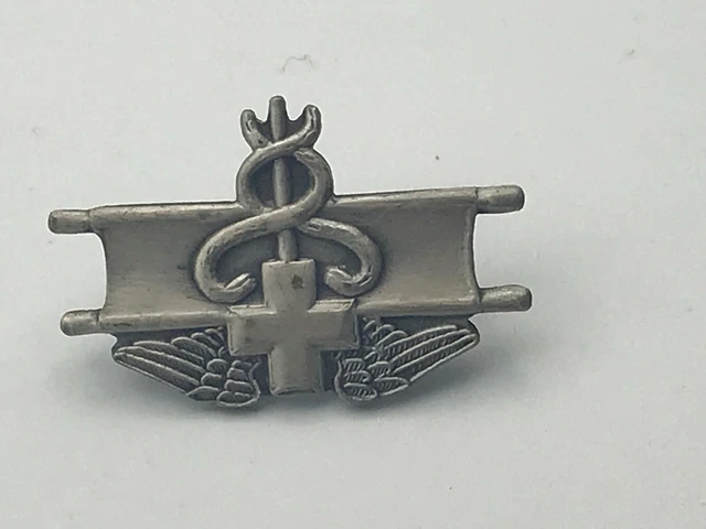 US Army Military Medic Pin Wings Cross Stretcher C1