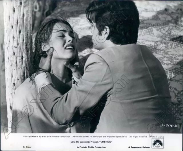 1976 Actors Margaux Hemingway & Chris Sarandon in Movie Lipstick Press Photo