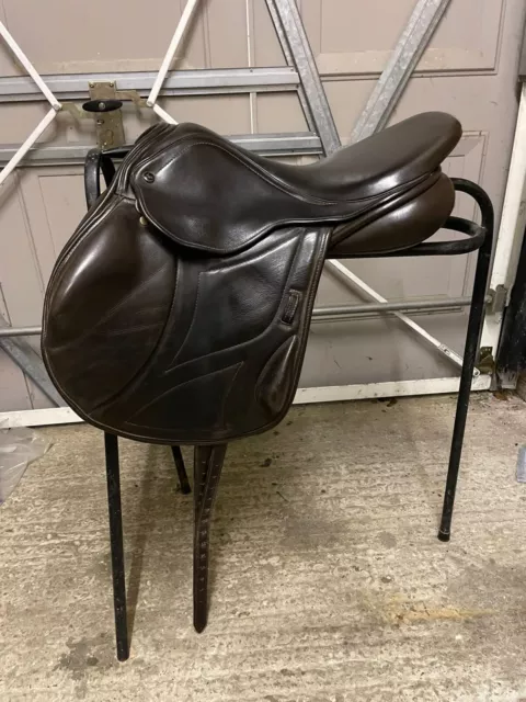 17.5” Ideal Monoflap Jump Saddle W In Brown RRP £2200