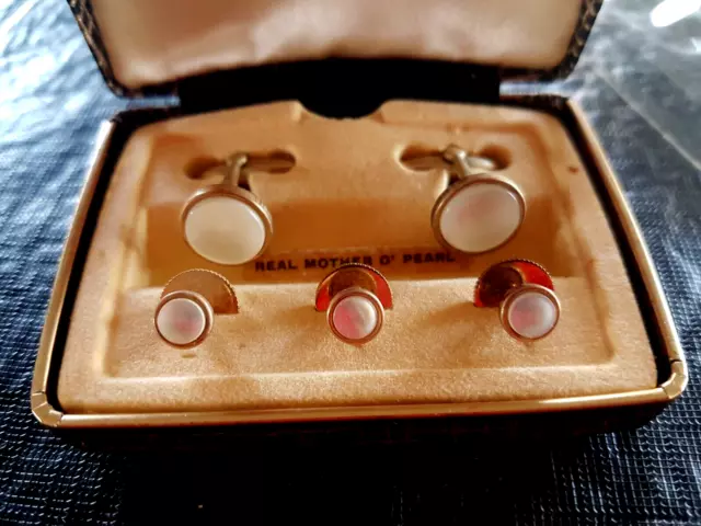 Stratton Mother Of Pearl Cuff Links And Collar Studs