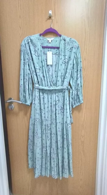 Marks And Spencers Light Green Patterned Midi Dress Size 8 Short. Wrap Dress 3