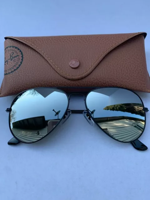 Ray-Ban Aviator Sunglasses 002/30 RB3025 58m Black Frame & Silver Mirror Lenses