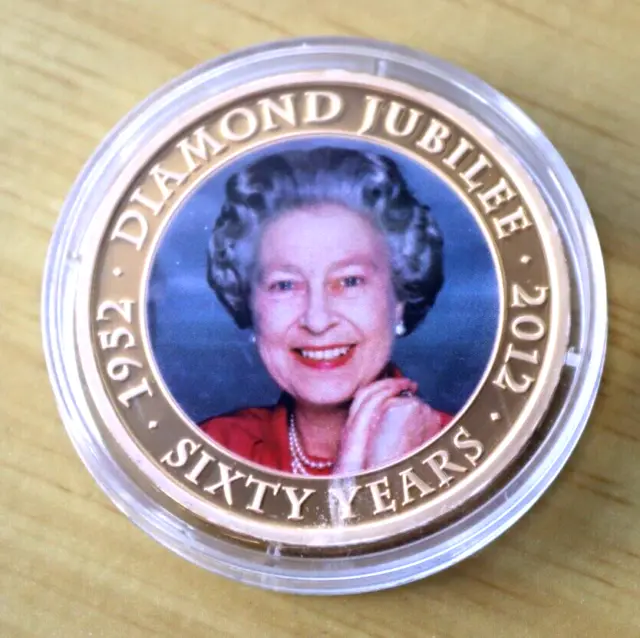 Queen Elizabeth II Diamond Jubilee 2011 Gold Plated Cook Islands Dollar Coin COA