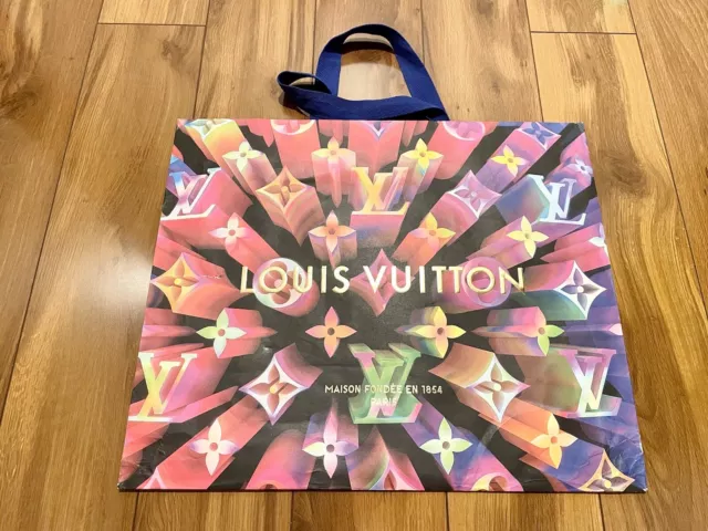 Authentic Louis Vuitton Holiday Shopping Medium Gift Bag 19x16x9 Orange Gold