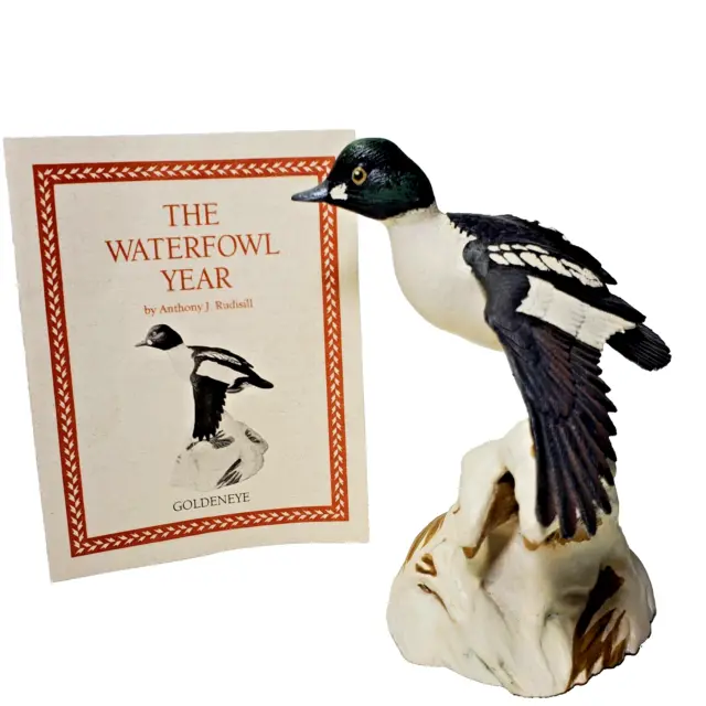 Wood Carved Waterfowl Goldeneye Duck By Anthony J Rudisill Franklin Mint