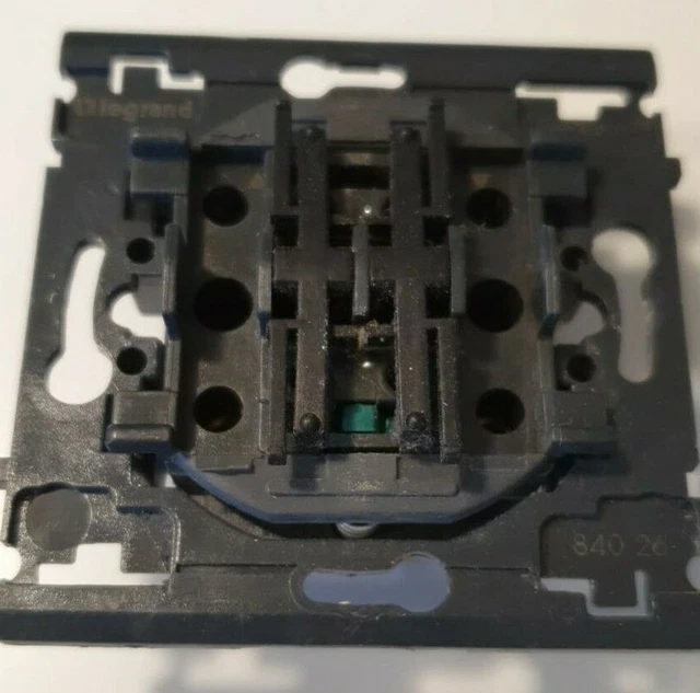 Interrupteur Pour Volet Roulant Legrand Sagane - Réf. 84026 - Occasion Fonctionnel