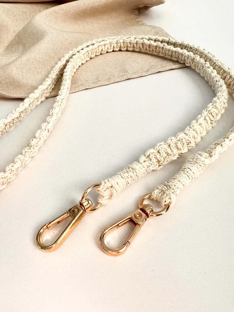 Cadena de móvil macramé hecha a mano