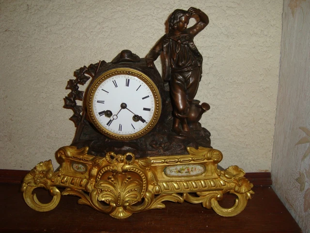 ANCIENNE PENDULE BRONZE Et Regule Orologio Old Clock Uhr Reloj EUR 84