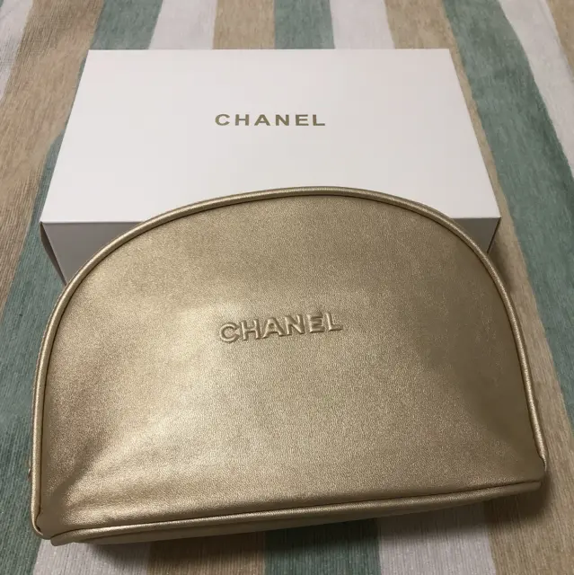 GWP Chanel Baby Pink Round Pouch Makeup Bag WITHOUT BOX