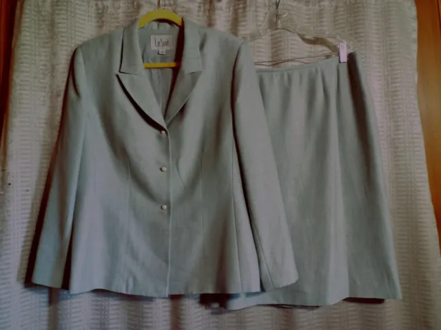 Womens Gray Le Suit Sz 16 Dress Jacket Top Coat-Skirt Suit  Sale $24.99