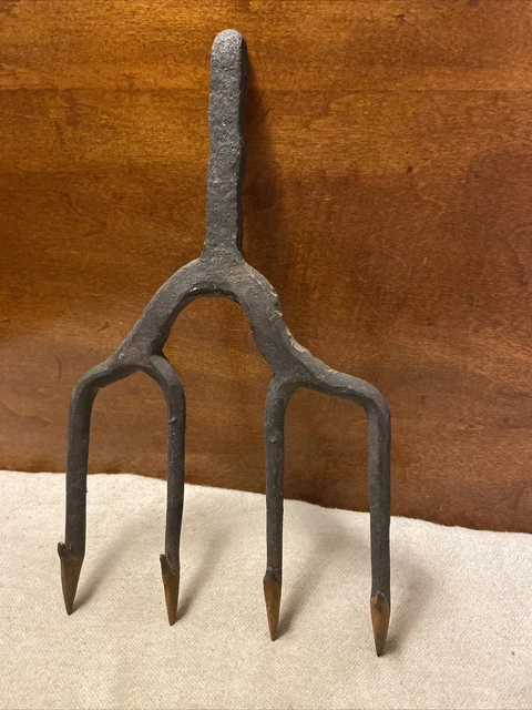 Vintage Antique Hand Made 4-Prong Wrought Iron Barbed Harpoon/Fish Spear Head Vintage Antique Hand Made 4-Prong Wrought Iron Barbed Harpoon/Fish Spear Head