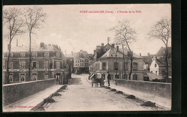 CPA Pont-de-L´Arche, L´Entrée de la Ville
